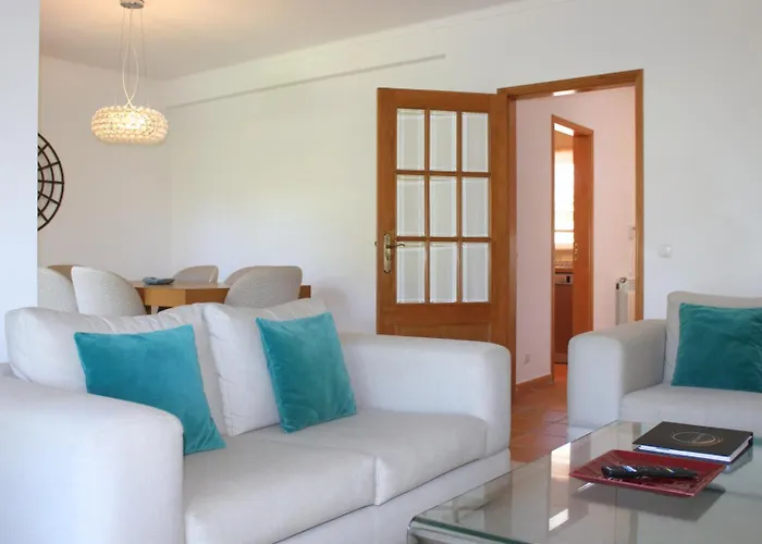 D. Duarte Townhouse דירה